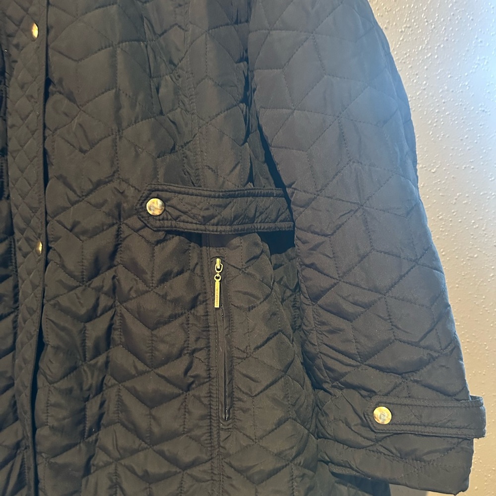 Avenue Black Quilted Hooded Jacket - Picture 4 of 10